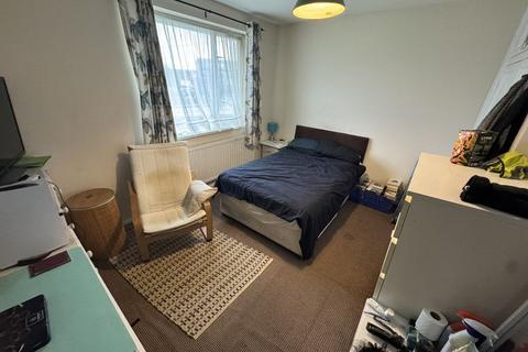 5 bedroom semi-detached house for sale, Ruislip Road, Northolt