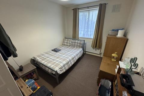 5 bedroom semi-detached house for sale, Ruislip Road, Northolt