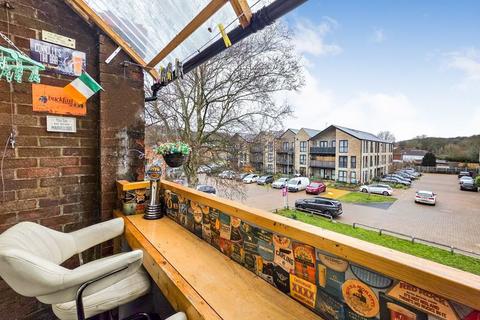 2 bedroom apartment for sale, Queensmead Road, High Wycombe HP10