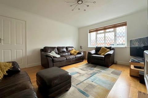 4 bedroom semi-detached house for sale, Romsey Avenue, Fareham PO16