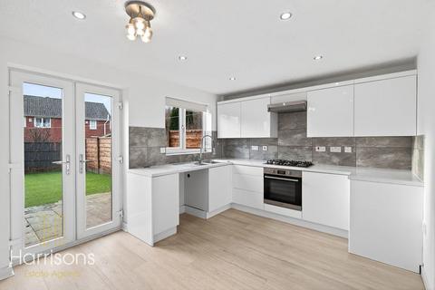 2 bedroom semi-detached house to rent, Beautiful two bedroom property on Miry Lane, Daisy Hill, Bolton. *AVAILABLE NOW*