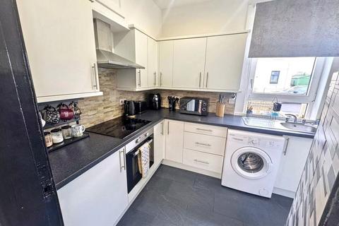 2 bedroom apartment for sale, School Terrace, Coalsnaughton FK13