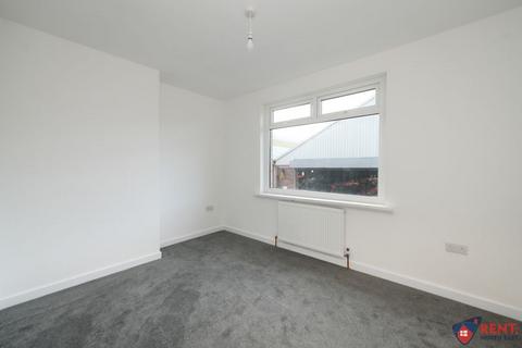 3 bedroom apartment to rent, Norham Road, North Shields