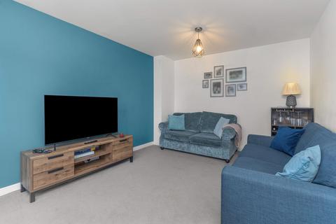3 bedroom semi-detached house for sale, Wardington Road, Banbury - No onward chain