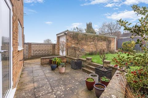 3 bedroom detached house for sale, Meadow View, Banbury