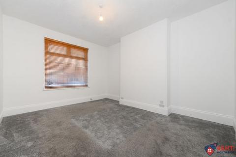 2 bedroom apartment to rent, Canterbury Street, South Shields