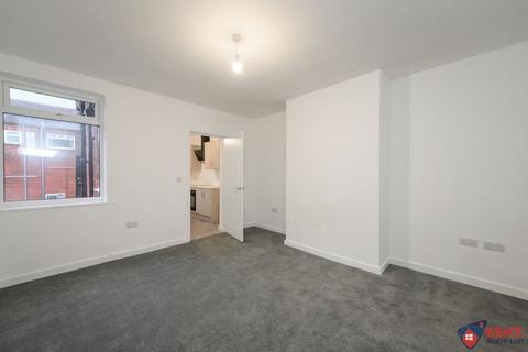 2 bedroom apartment to rent, Norham Road, North Shields