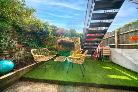 1 bedroom flat for sale, Thane Villas, London N7