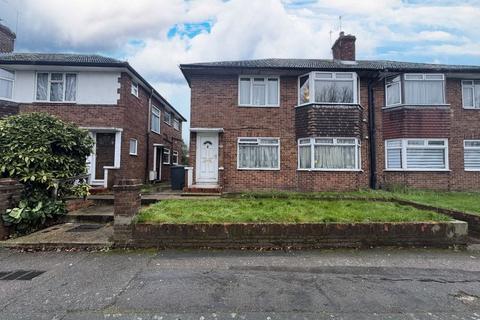 2 bedroom maisonette for sale, Belvue Close, Northolt
