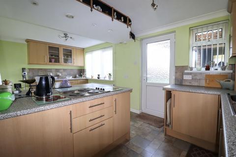 3 bedroom end of terrace house for sale, Dorset Close, Milton Keynes