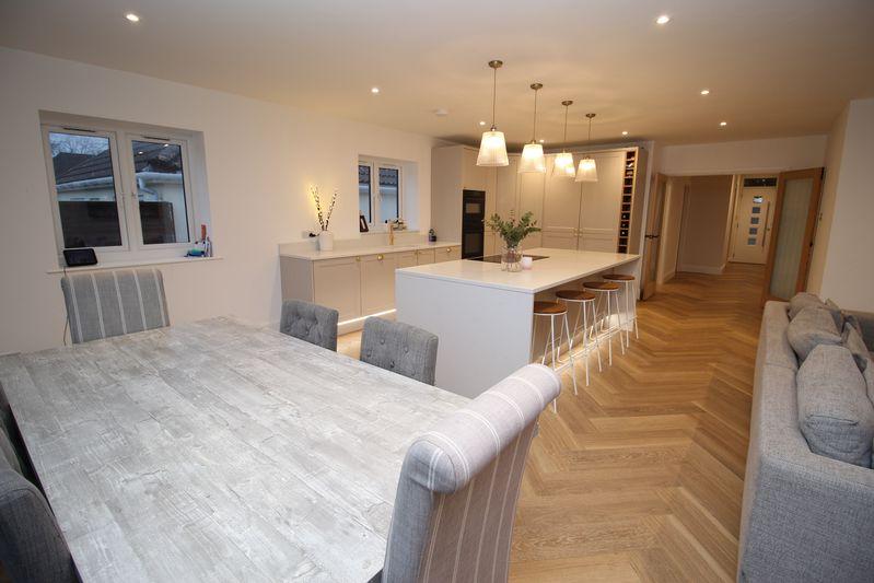 Kitchen/Dining