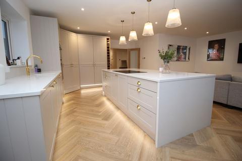 5 bedroom detached house for sale, Upper Northam Road, Southampton SO30