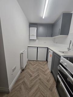 2 bedroom apartment to rent, Willow Road, Bromsgrove, B61 8PL