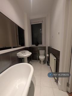 2 bedroom flat to rent, Roebank Street, Glasgow, G31