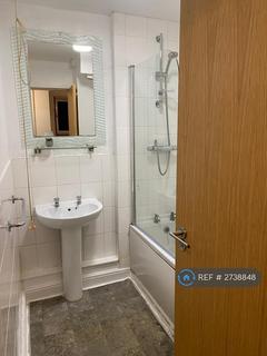 3 bedroom flat to rent, Candia Tower, Liverpool, L5