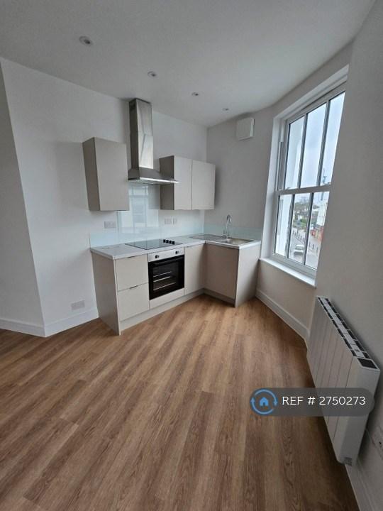 Flat 5