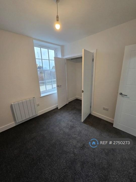 Flat 5