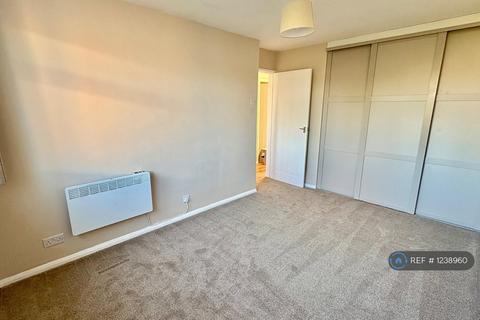 2 bedroom flat to rent, Haig Court, Chelmsford, CM2