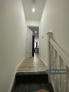 undefined, Yiewsley, West Drayton, UB7