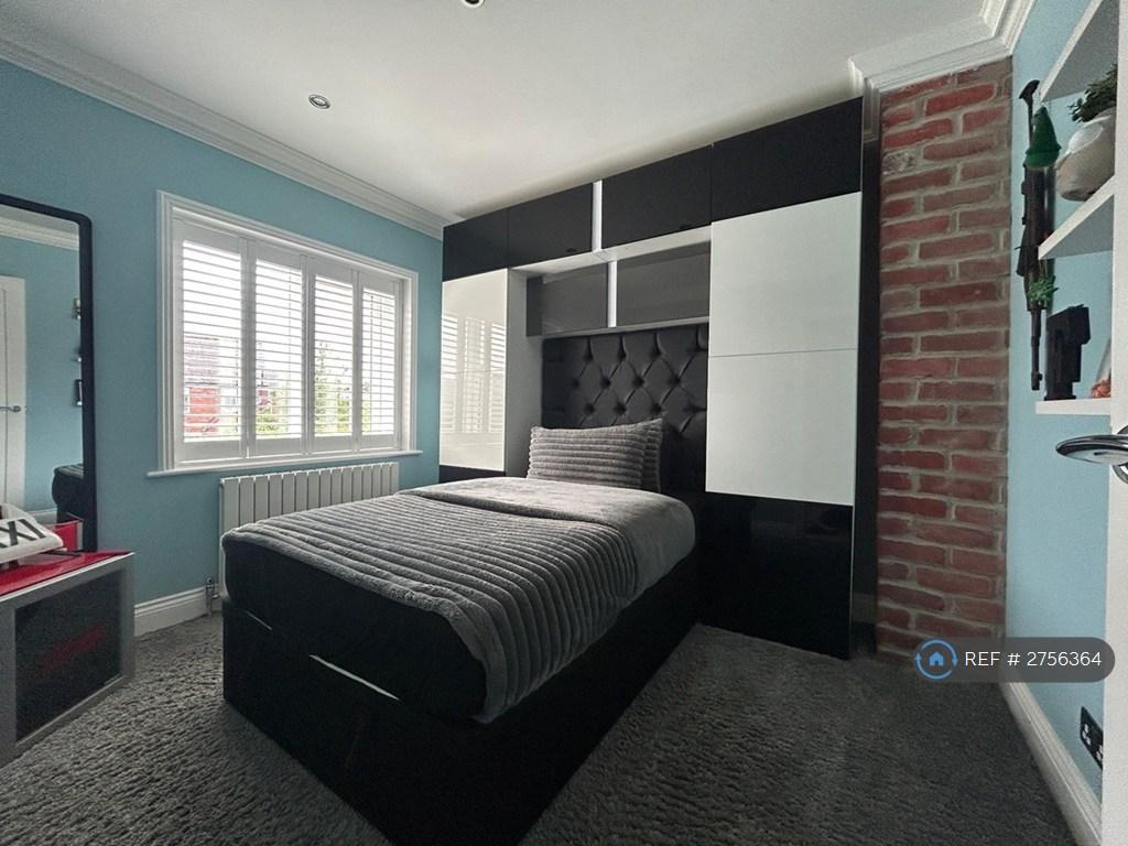 Rear Of House Bedroom