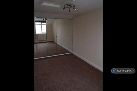 3 bedroom terraced house to rent, Middle Ground, Swindon, SN6
