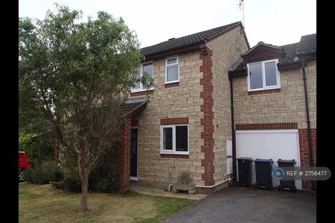 undefined, Middle Ground, Swindon, SN6