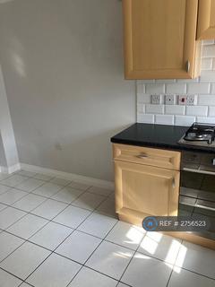 3 bedroom semi-detached house to rent, Redwood Drive, Crewe, CW1