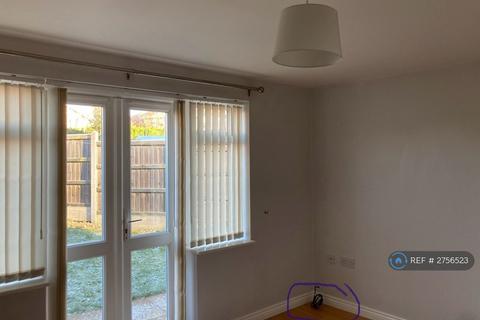 3 bedroom semi-detached house to rent, Redwood Drive, Crewe, CW1