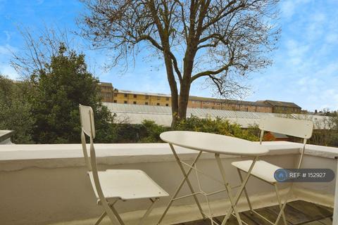 1 bedroom flat to rent, Harvist Road, London, NW6