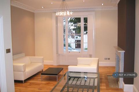 4 bedroom flat to rent, Belsize Road, London, NW6