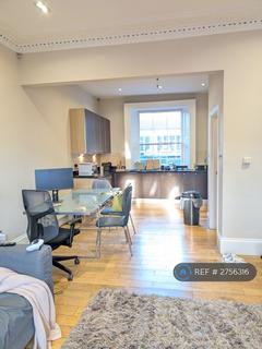 4 bedroom flat to rent, Belsize Road, London, NW6