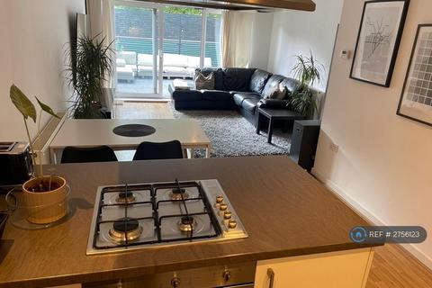 1 bedroom flat to rent, Evelyn Court, London, E3