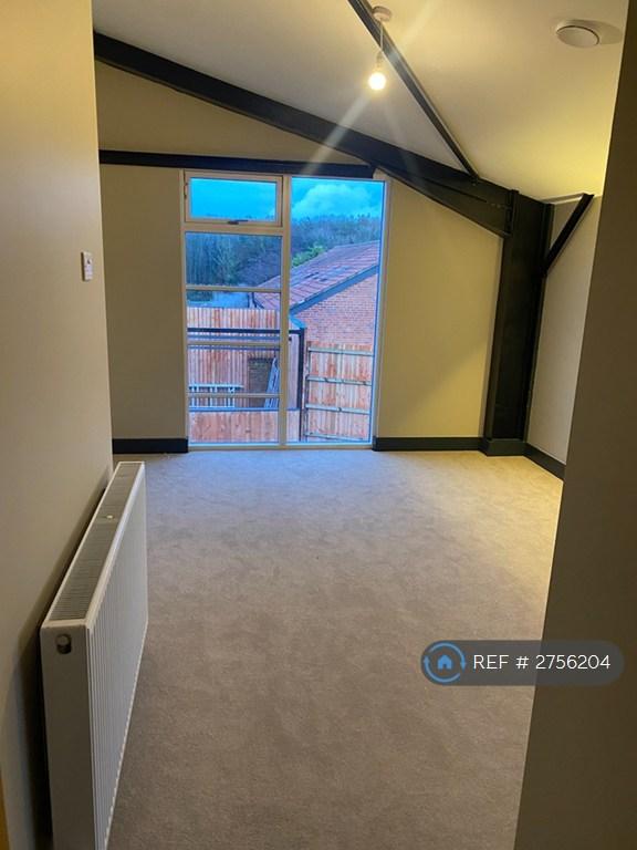 Bedroom (Upstairs)
