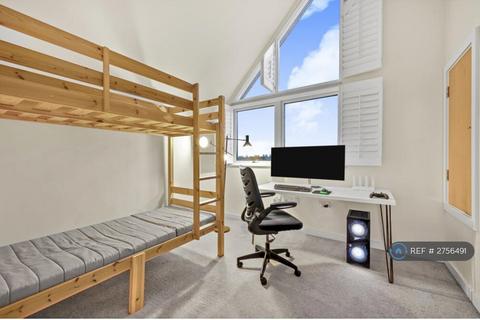 2 bedroom flat to rent, Willow House, London, SE4