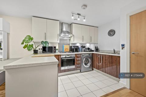 2 bedroom flat to rent, Willow House, London, SE4