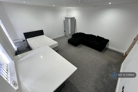 1 bedroom in a flat share to rent, The Hallmark, Birmingham, B19