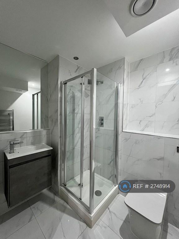Ensuite Room Bathroom