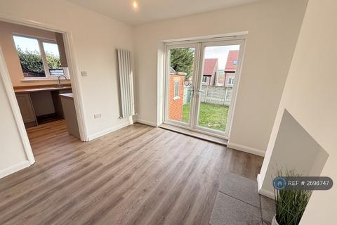 3 bedroom semi-detached house to rent, Dodworth, Dodworth, Barnsley, S75