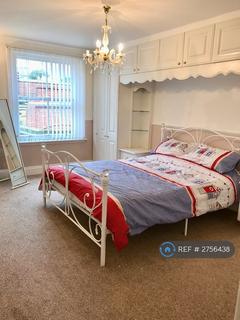 2 bedroom flat to rent, Harbour Parade, Ramsgate, CT11