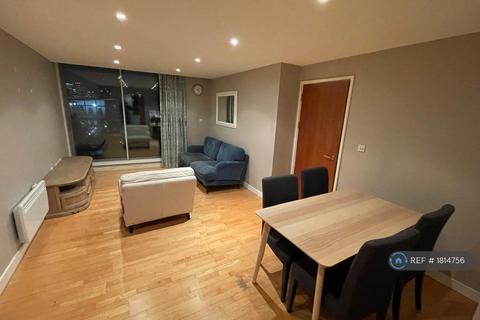 2 bedroom penthouse to rent, Terracotta Court, London, SE1