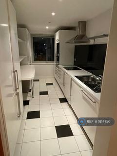 2 bedroom penthouse to rent, Terracotta Court, London, SE1