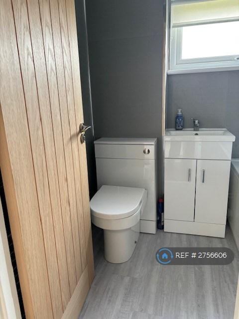 Bathroom1