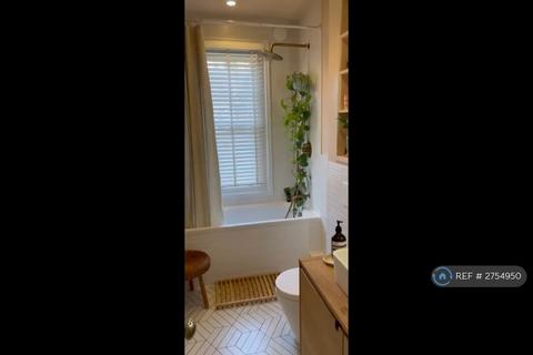 3 bedroom flat to rent, London, Uk, N15