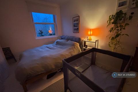 3 bedroom flat to rent, London, Uk, N15