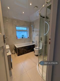 3 bedroom semi-detached house to rent, Lyncroft Avenue, Pinner, HA5