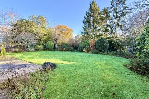 3 bedroom bungalow for sale, Knowles Close, Henfield