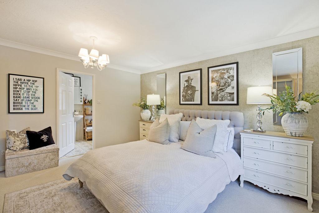 Principal bedroom