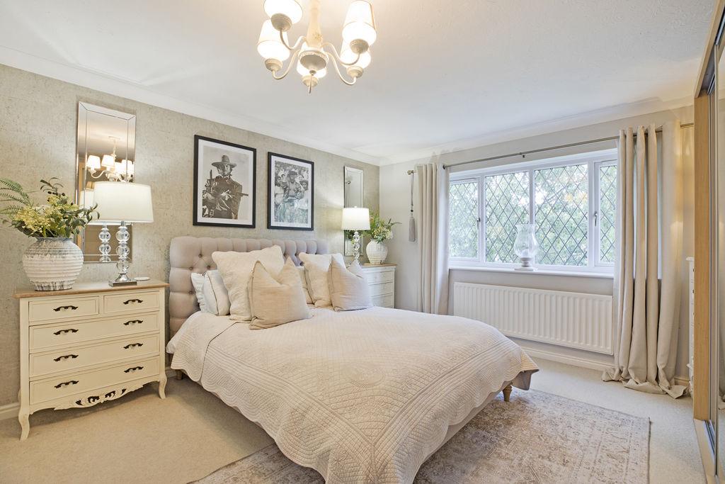 Guest bedroom