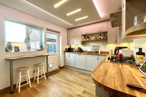 2 bedroom semi-detached house for sale, Elise Close, Littledown