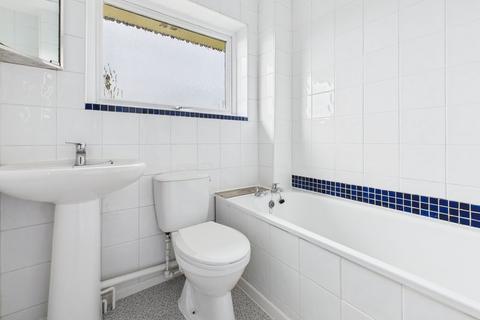 3 bedroom house to rent, Daveys Close, Falmouth
